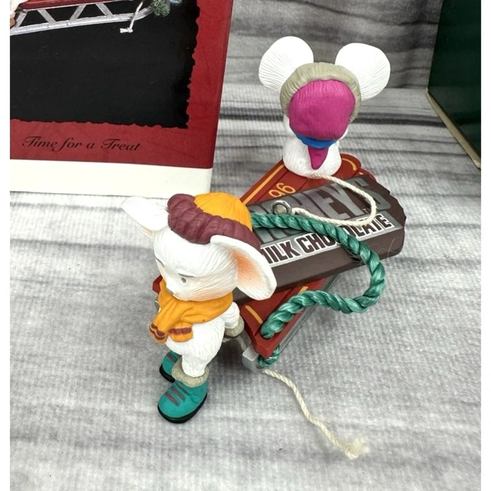 HALLMARK KEEPSAKE ORNAMENT TIME FOR A TREAT 96 FRIENDS ARE FUN 91 LOVE TO SEW 97
